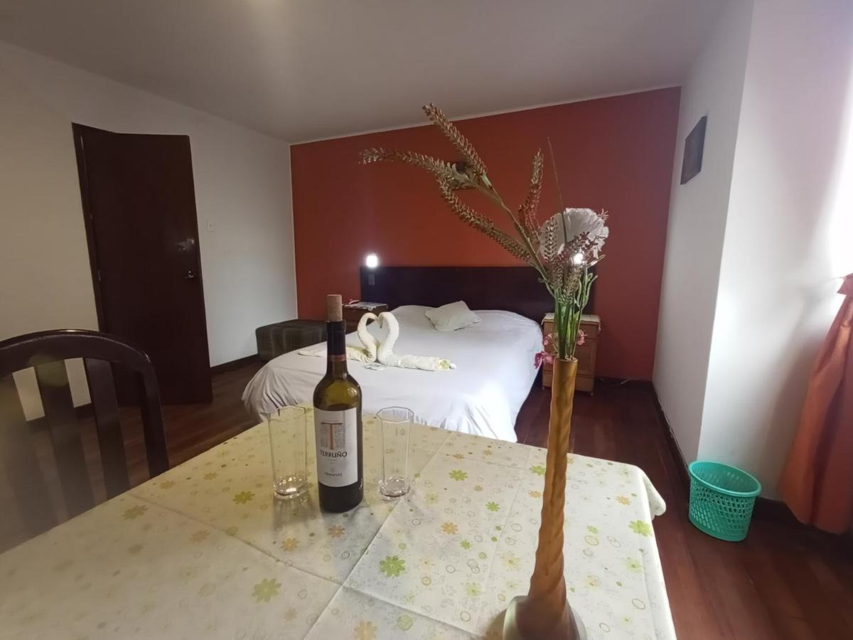 Isabela Hotel Ла-Пас Екстер'єр фото