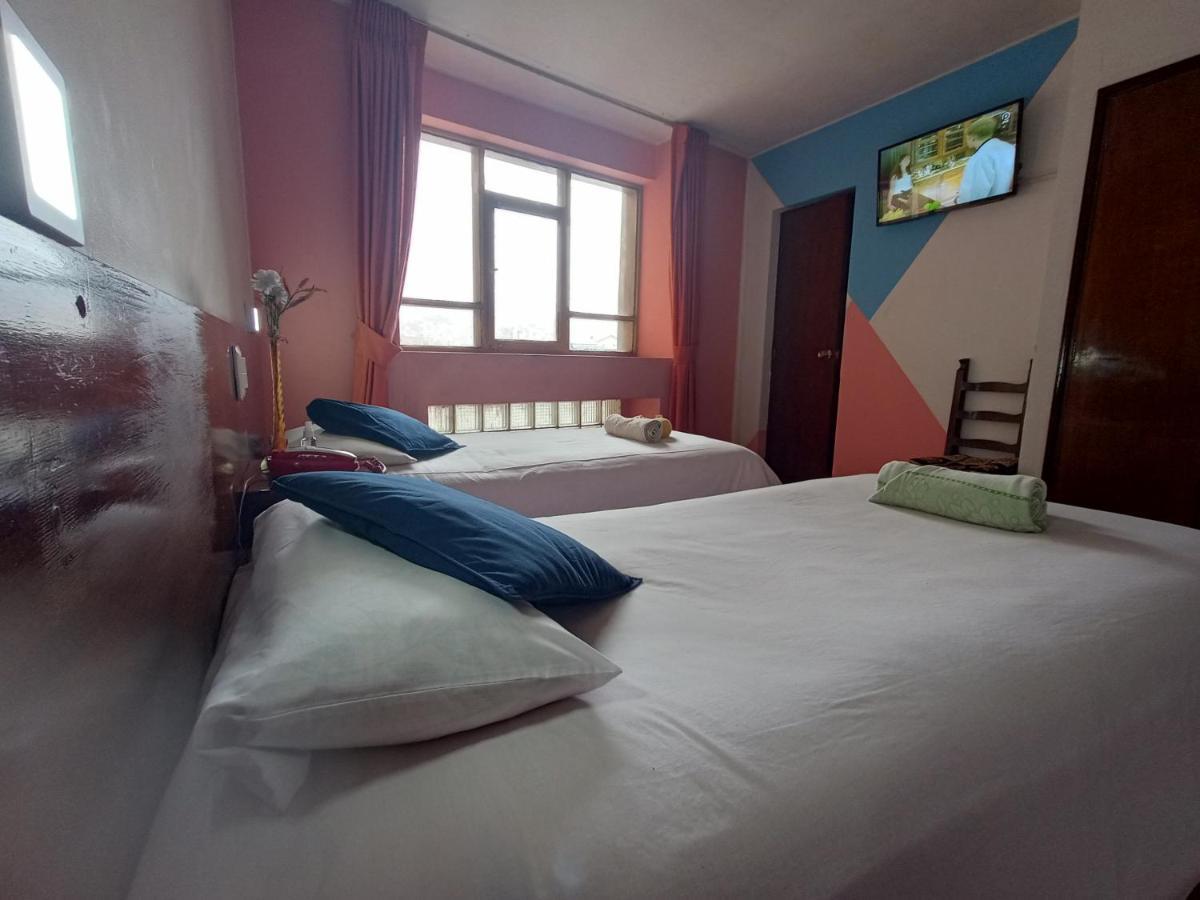 Isabela Hotel Ла-Пас Екстер'єр фото